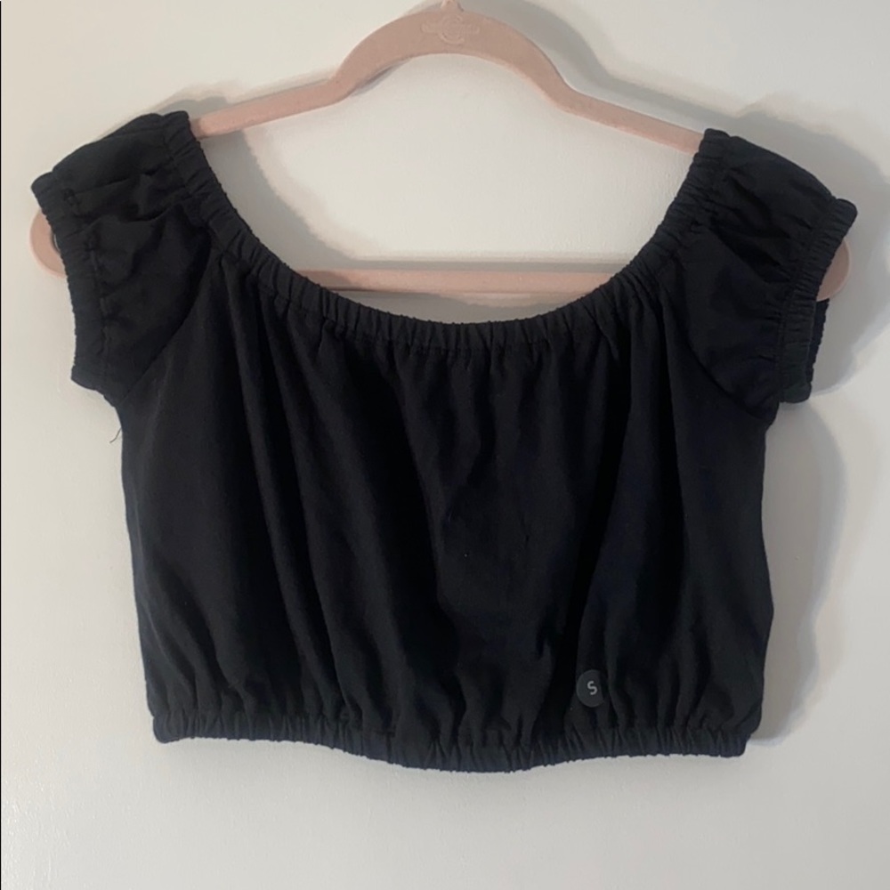 Pacsun black crop top super cute NWT small